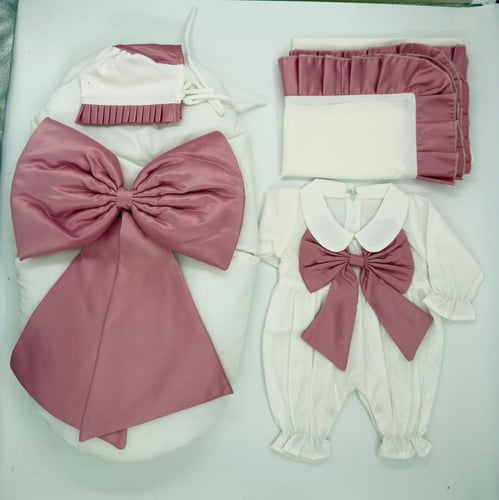 ◻️طقم مواليد 4 قطع.