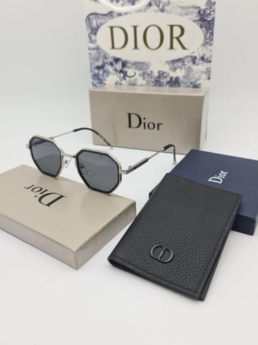 طقم__ رجالي جديد من ديور.. نظاره مع المحفظه..