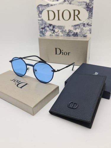 طقم__ رجالي جديد من ديور.. نظاره مع المحفظه..