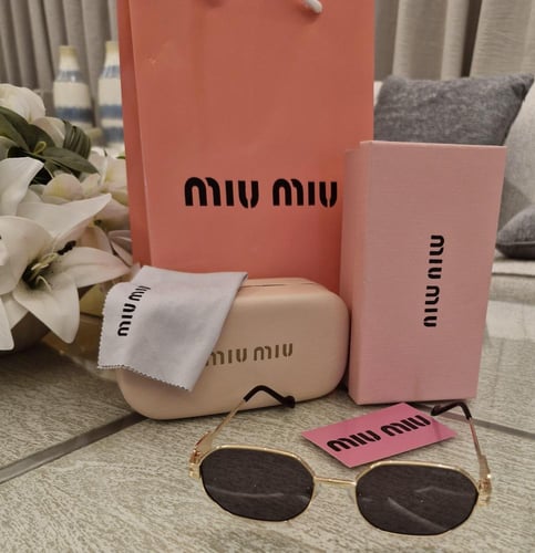 نظارات ميوميونساي مع كافة ملحقاتها