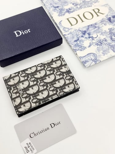 محافظ___ رجالي .. جديده من ديور..