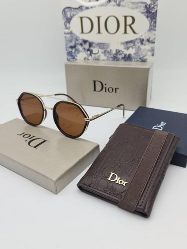 طقم__ رجالي جديد من ديور.. نظاره مع المحفظه..