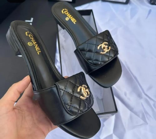 سليبر شانيل هاي كوالتي بعلبة الماركة