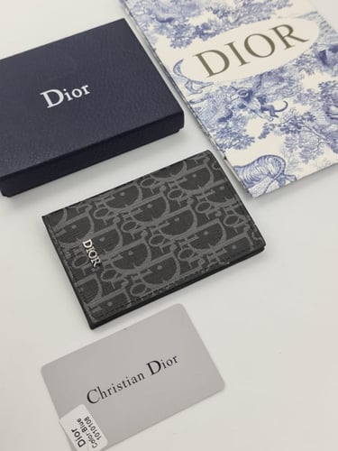 محافظ___ رجالي .. جديده من ديور..