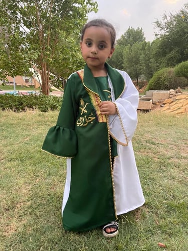 كولكشن تأسيس بشت وطني تطريز الاسم حسب الطلب