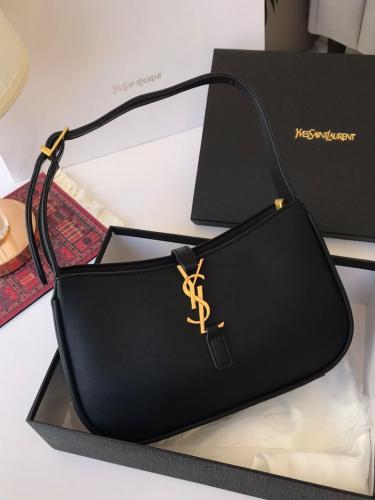 شنط سلوران الهبة هاي كوالتي بعلبةالماركة