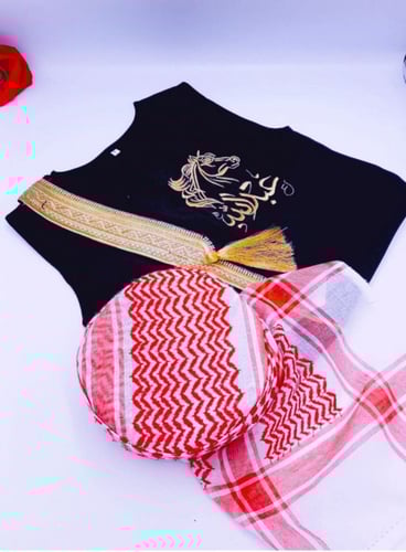 طقم ولادي. سديري تطريز الاسم حسب الطلب