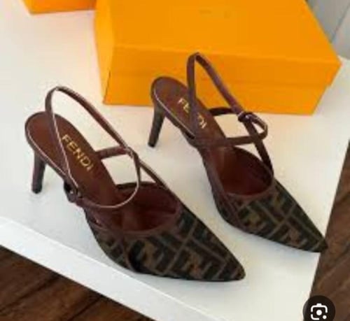 كعب فندي الجديد