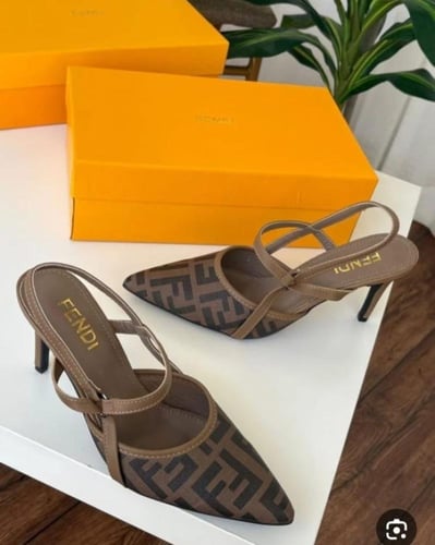 كعب فندي الجديد