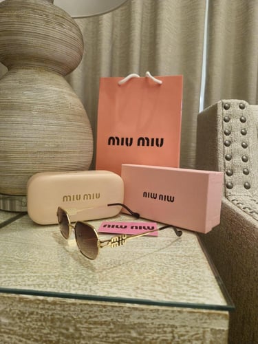 نظارات ميوميونساي مع كافة ملحقاتها