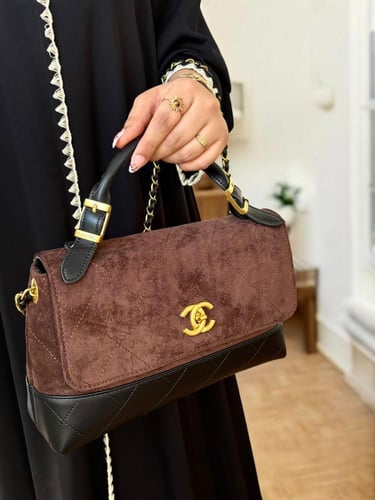 شنط شانيل درجه اولى الوان مختلفه حجم كبيره الاكثر...