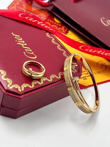 طقم كارتير اسواره مع الخاتم ذهبي وفضي