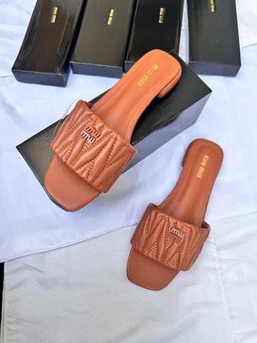 سليبر ميو ميوو