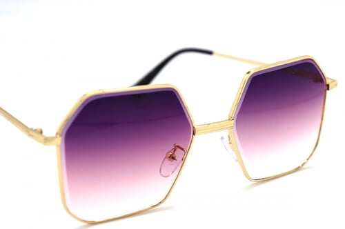 نظارة شانيل لون بنفسجي مموج بالوردي