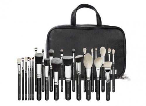 شنطة مكياج وفرش زويفا