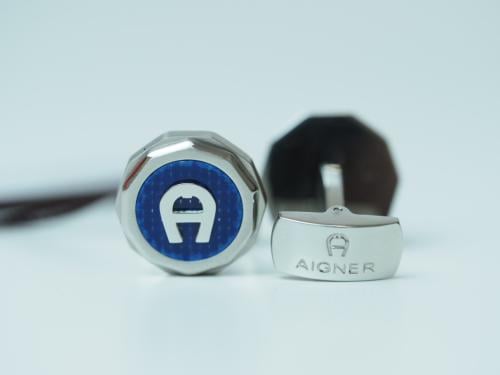 كبك Aigner فضي وأزرق