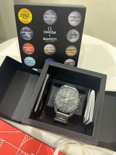Swatch omega