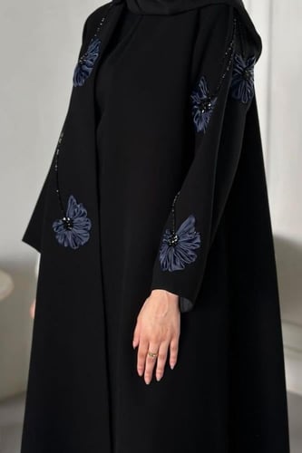 القماش كريب ملكي + طرحة