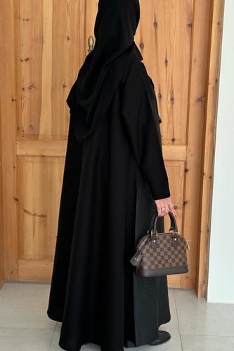 القماش كريب ملكي +جاكار +طرحه