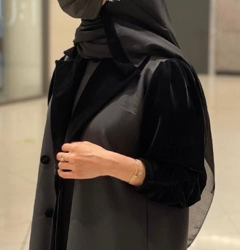 القماش كتان لمار + مخمل +طرحة