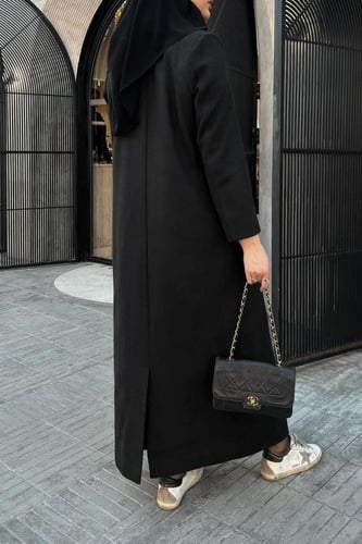 القماش جوخ + كتان +طرحة