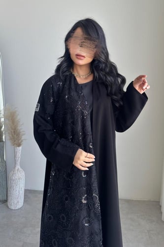 عباية شيخة – كريب ملكي ربع كلوش