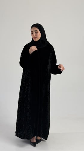 عباية “سرّ الزهرة”