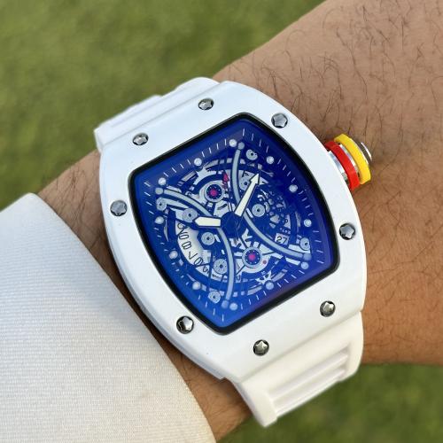 ساعة فندربلو رجالي ربل ابيض