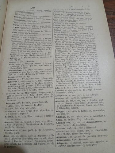 lexique latin francais (E4)