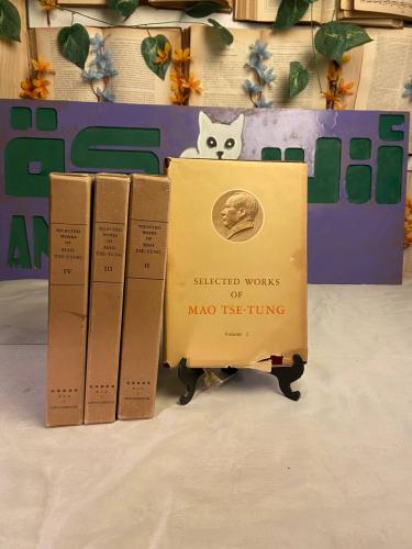 Selected works of Mao Tse-Tung 4Volume/الاعمال الك...