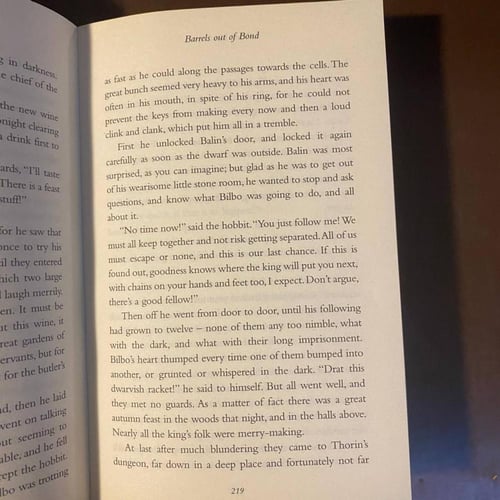 The hobbit-j.R.R Tolkien-Q6