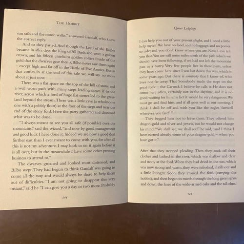 The hobbit-j.R.R Tolkien-Q6