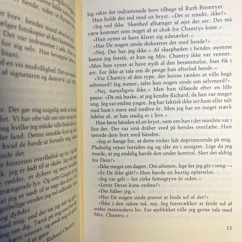 Mord OG Maleri- by: Ross Macdonald (Q6)