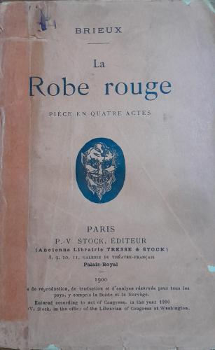 la robe rouge (E11)