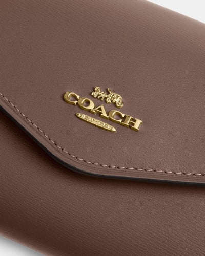 محفظة وحقيبة كلير من كوتش