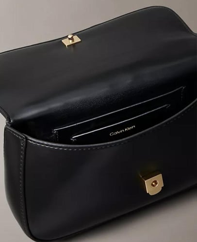 حقيبة مونوغرام كتف صغيرة كالفن كلاين