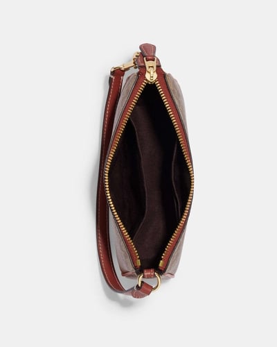 حقيبة "نوليتا 19 Nolita" ماركة كوتش