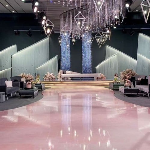 Luxury wedding arch