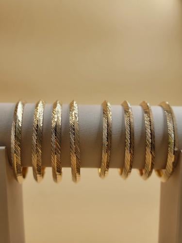 Bengara Sabeeb Al-Faras Gold - 21 karat - size 17