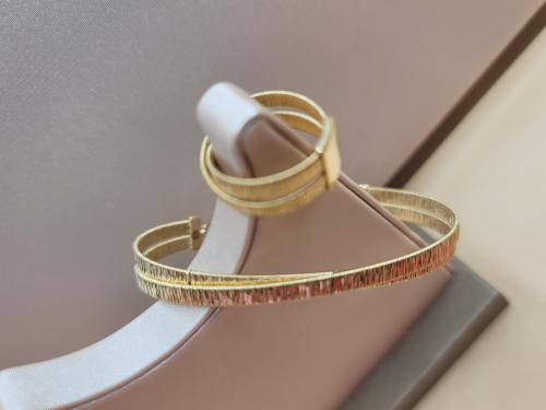 Bracelet and ring set for Luftein for women gold - 18 karat