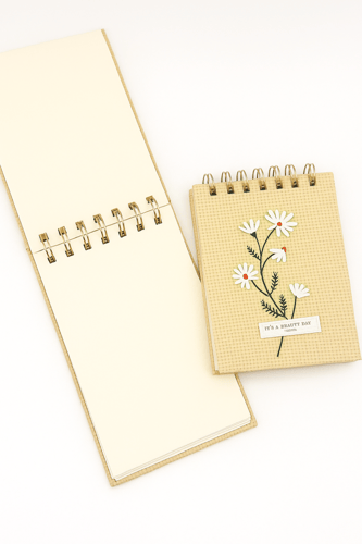 دفتر ملاحظات أنيق بحجم A6 بتصميم زهري