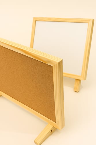 سبورة وفلين لتنظيم الأفكار والملاحظات