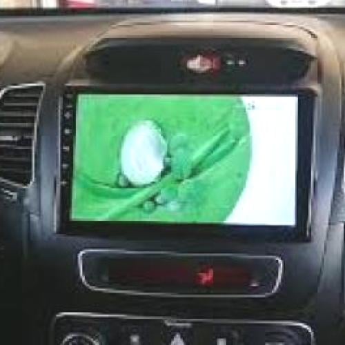 شاشة كيا سيرنتو 2014