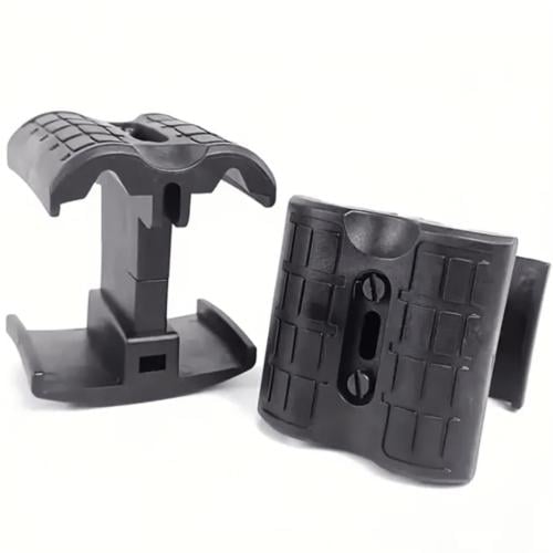 أداة تكتيكية لحمل مخزنيين رشاش