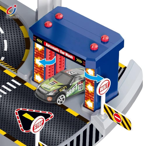 موقف سيارات الأطفال مع مصعد