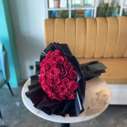 باقة لآمور اسود