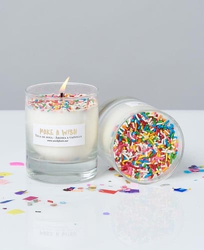 شمعة السكاكر برائحة المارشميلو