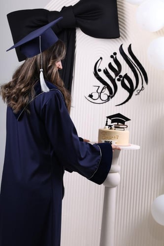 عباية تخرج كحلي وكحلي مخمل وفضي 2026