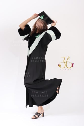 جاهز للشحن / روب تخرج جامعة عبدالعزيز