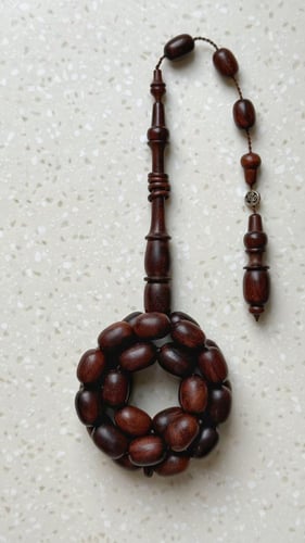 سبحة من خشب الحية: Snake Wood ( خراطة: عزيز كابتان...